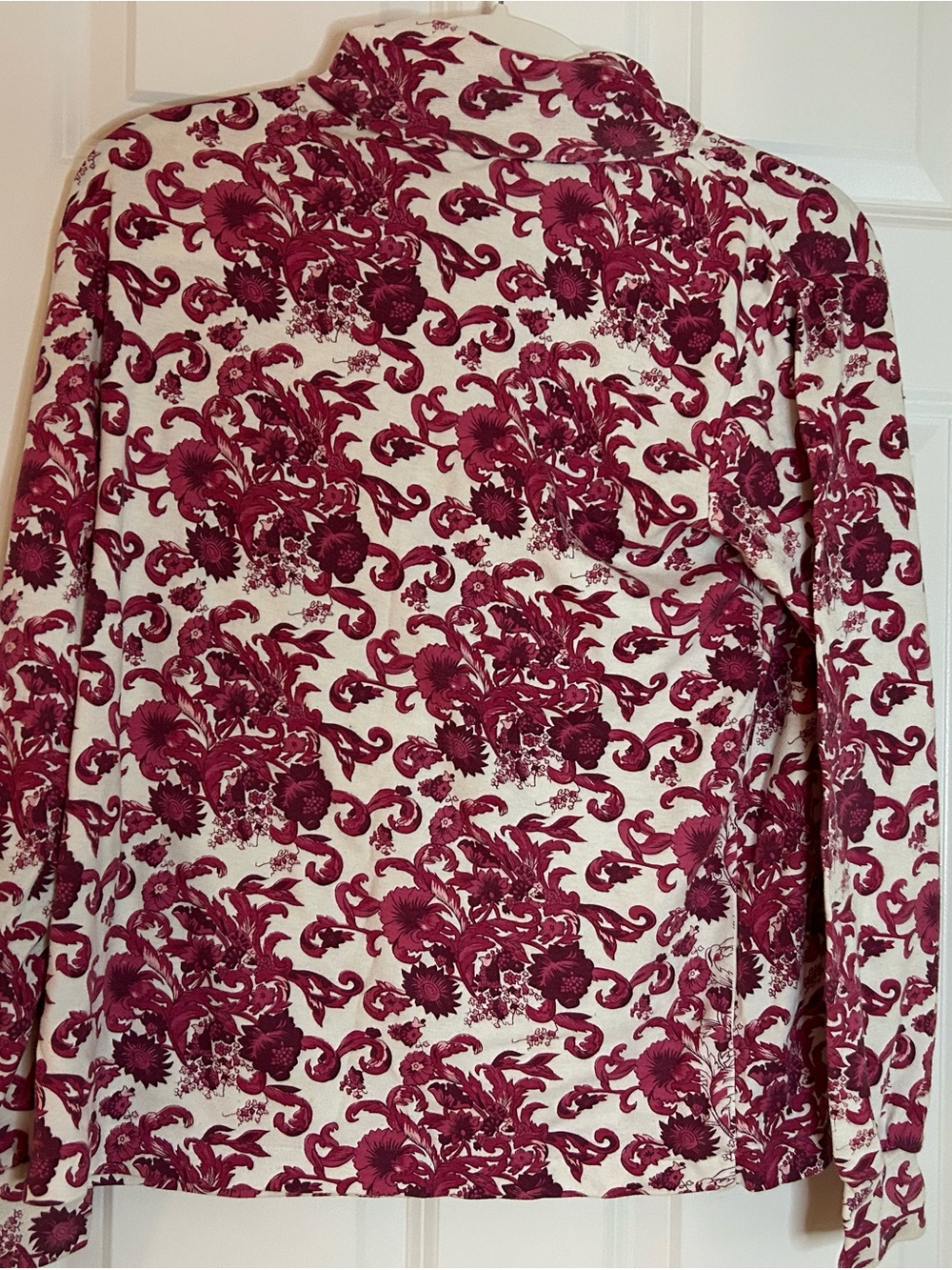 Pattern Floral Shirt Turtleneck in Cream and Burgundy